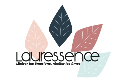 Logo complet Lauressence avec son slogan.